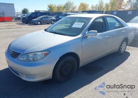 2005 Toyota Camry Le из США, поврежденный, VIN 4T1BE30K75U539739